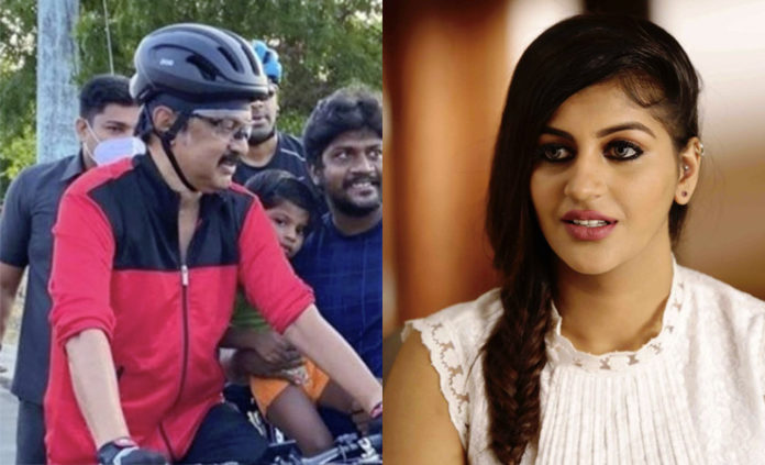 yashika anand took selfie with mkstalin in cycling